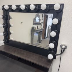 Lighted makeup vanity mirror. Heavy duty. Brand new bulbs dimmable