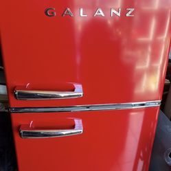 Galanz 7ft Fridge 