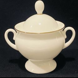 Vintage Rare Lomonosov St. Petersburg Hand Painted Sugar Bowl #1744 Gold Trim. Excellent condition. Size:4.75” tall