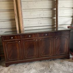 Antique Mahogany Sideboard Buffet – Elegant Early 20th Century Design