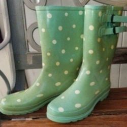 rain boots size  9 or 10