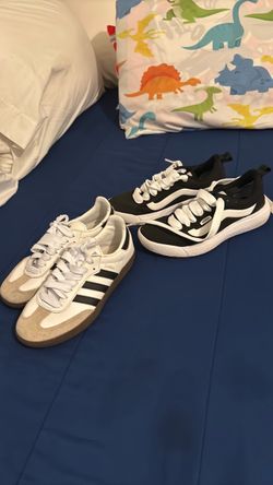 Youth shoes