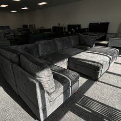 Gray Sectional Sofa Set 