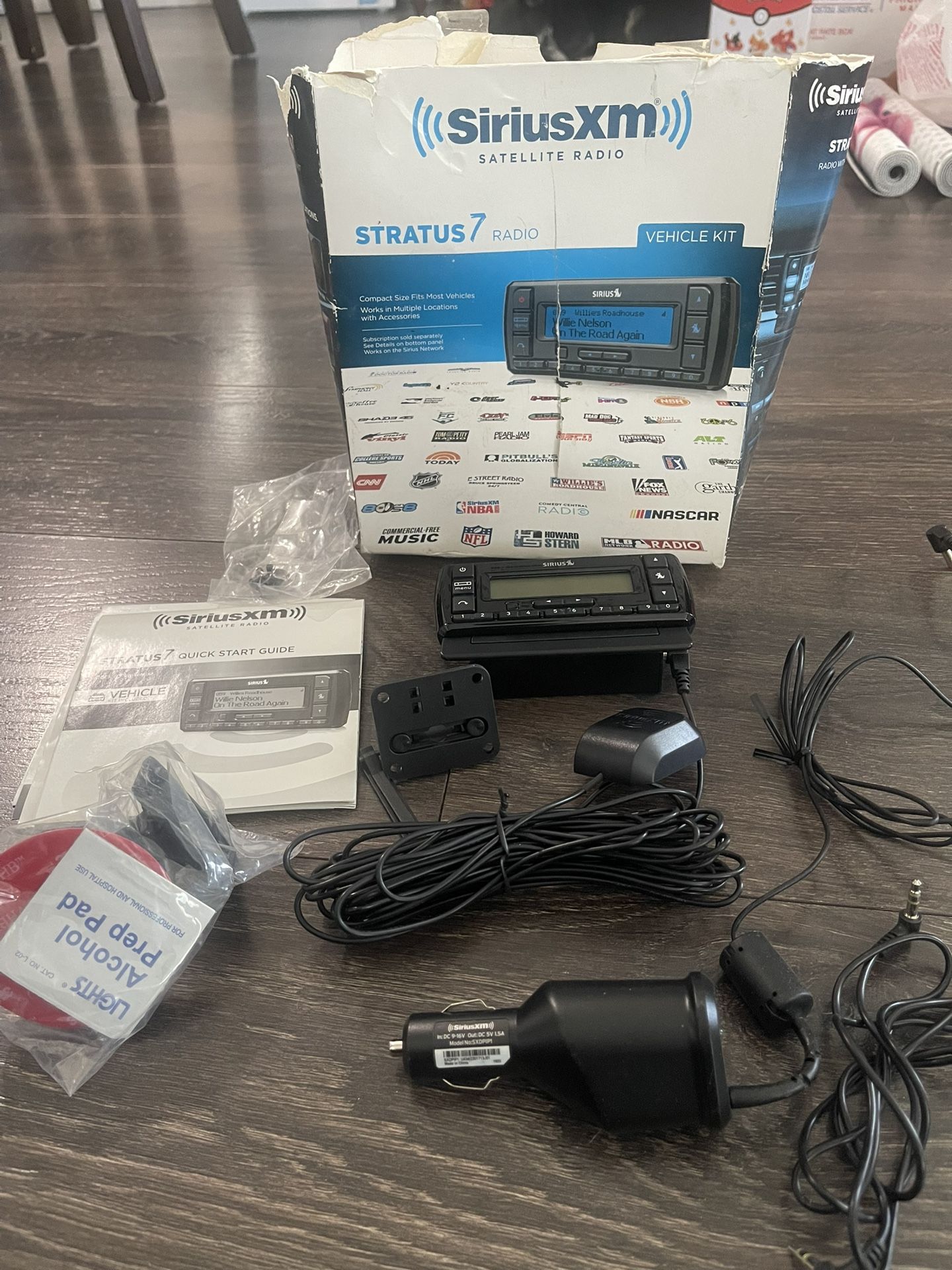 Sirius XM Stratus 7 Unit Model SSV7 W/All Accessories New Not Rested
