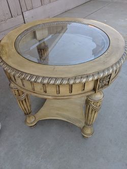 Nice end table