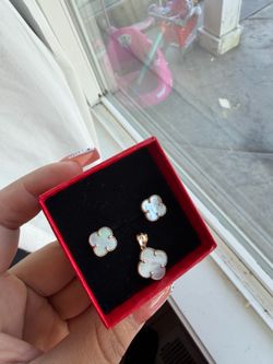 14k gold earrings & pendant
