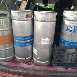 4 Full Beer Kegs For Man Cave