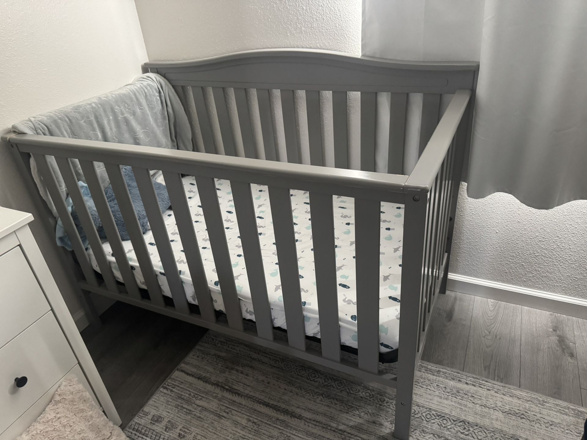 Delta Crib