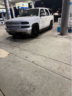 05 Chevy Tahoe