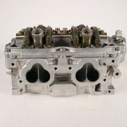 Right EJ25 Head Non AVLS From Jegs Automotive 200 Miles On It