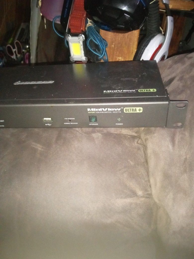 IOGEAR MINI VIEW 16-PORT VGA KVM SWITCH-GCS1716