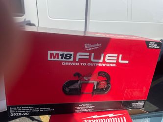 Milwaukee M18 FUEL Deep Cut Band Saw