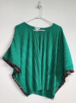 NWT Women's Green Poncho Size XL