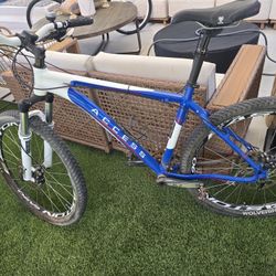 Access Mountain Bike 18.5