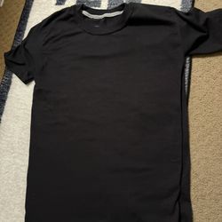 Plain Black Hanes Small Shirt