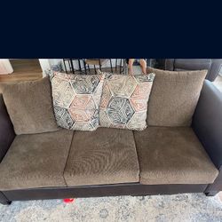 Free Couch 