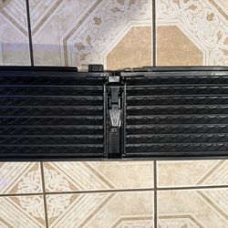 2018-2020 chevrolet  equinox front upper and lower shutters with motor