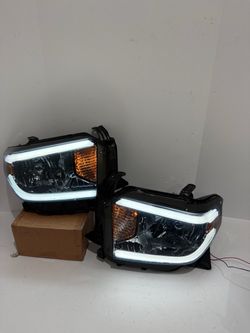 Toyota tundra 2014-2021 headlights