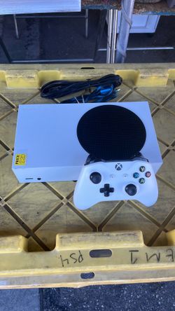 Xbox one series S. Complete $220