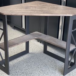 Corner Desk And Dresser 