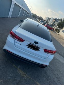 2018 KIA Optima