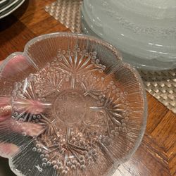 Vintage Pressed Glass Dessert/Salad Plates – Set of 8