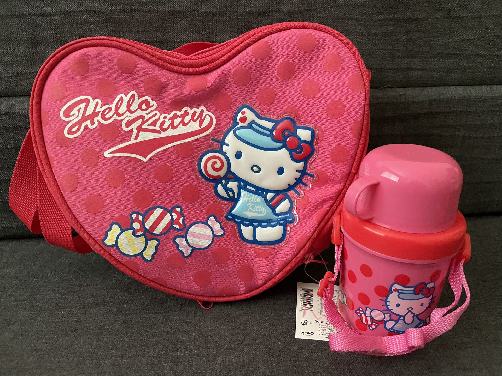 Authentic Hello Kitty Lunch Box W/10oz Bottle - New 