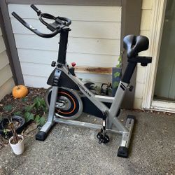 Yosuda Exercise Bike (barely used)
