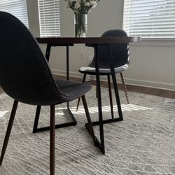 Modern Round Dining Table for Sale