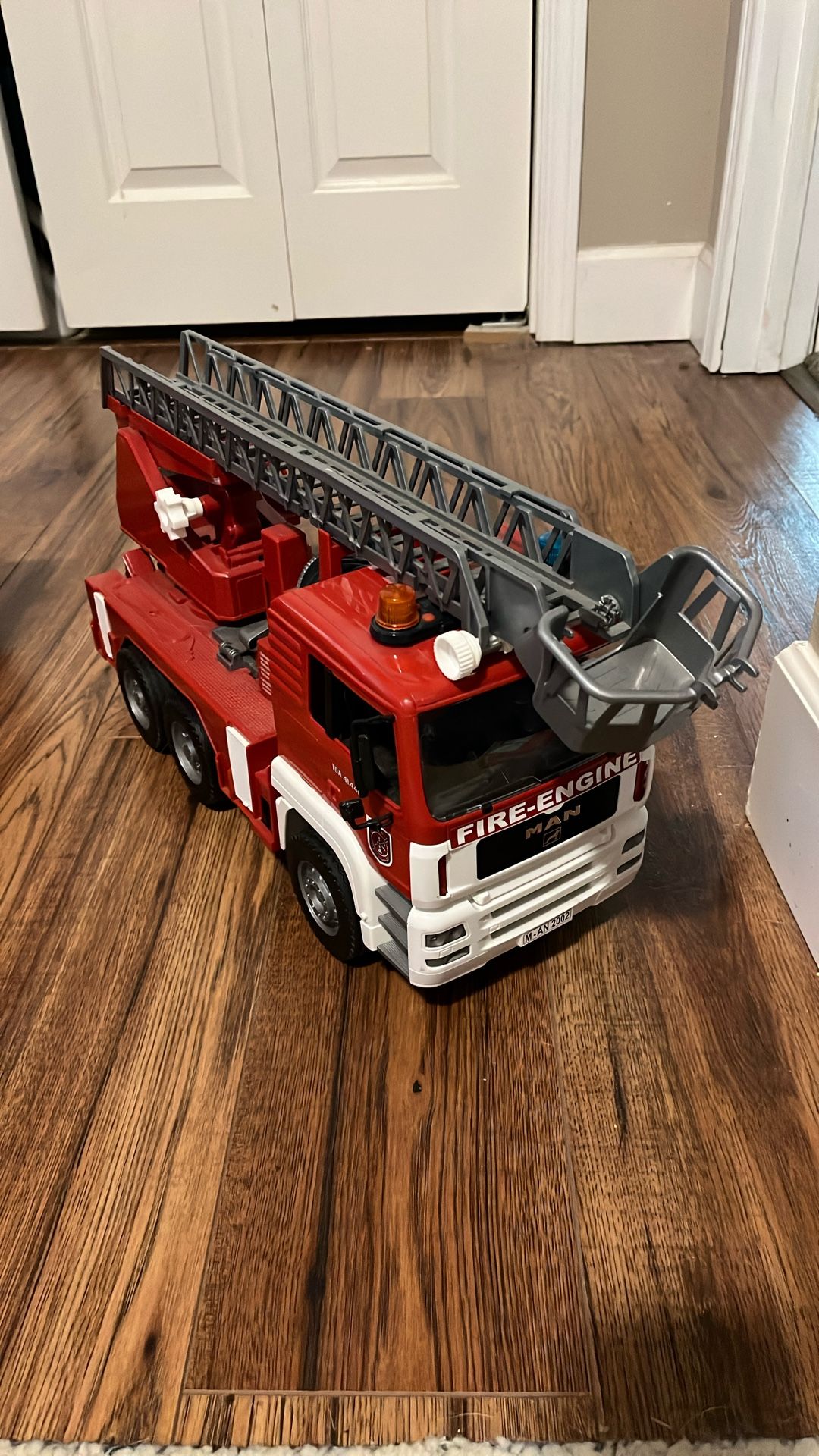 Bruder Man Ladder Truck