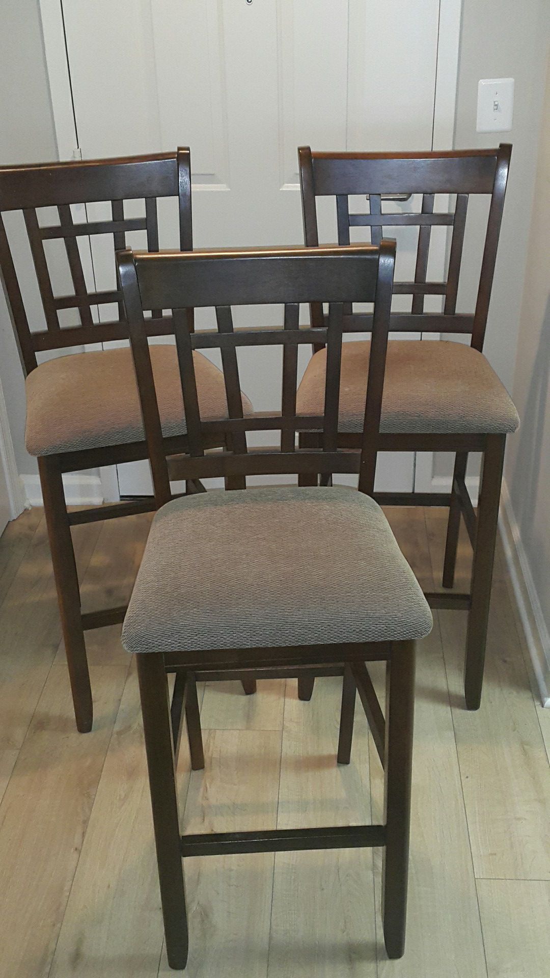 Wooden stool chair with cushion seat (3)