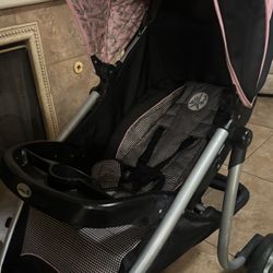 Eiffel Tower Stroller 