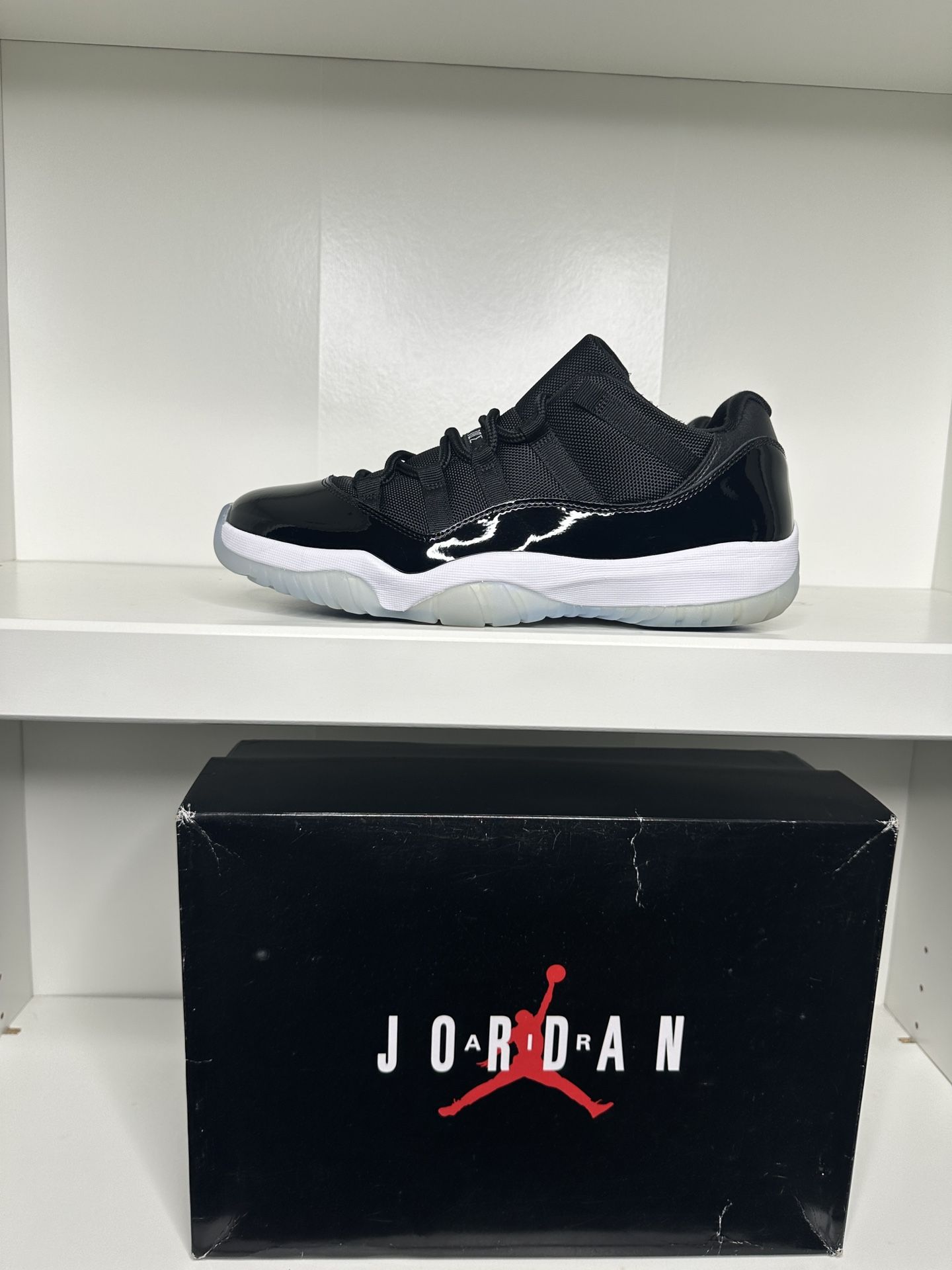 Jordan 11 Low Space Jam