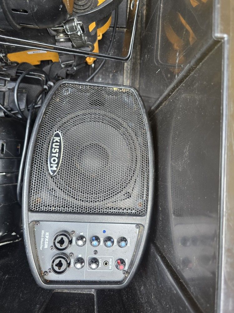 Monitor And Dj Lights