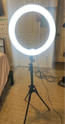 Neewer ring light