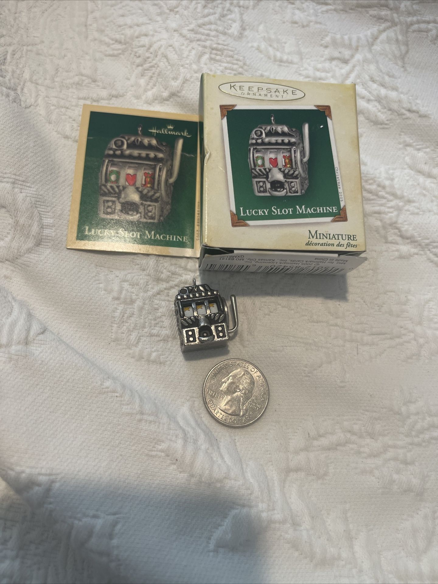 NIB Hallmark Keepsake Miniature Lucky Slot Machine Ornament