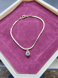 Dainty 14k solid yellow gold cable chain bracelet with a single diamond