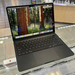 MacBook Air 2025 13” M4 8GB 256GB 