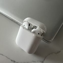 Apple AirPods 