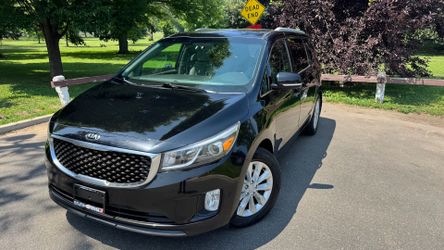 2015 KIA Sedona
