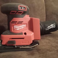 Milwaukee Palm Sander