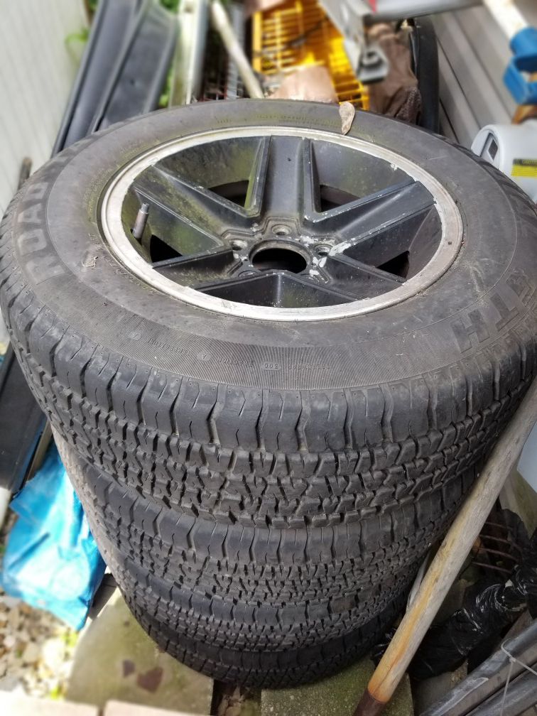 Rim 5x120 with 215/65 tires