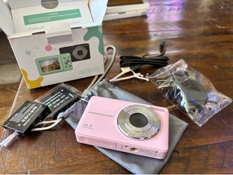 Digital camera￼