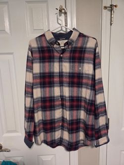 Men's Plaid Flannel Button-Down Shirt