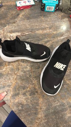 Nike Flex Runner 4: Toddler Shoe Size 13.5