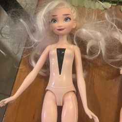 Elsa Barbie