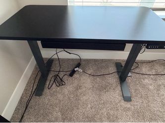 Sabine Height Adjustable Reversible Standing Desk