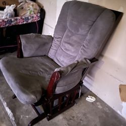 REEDLEY Rocking Chair With Foot Rest