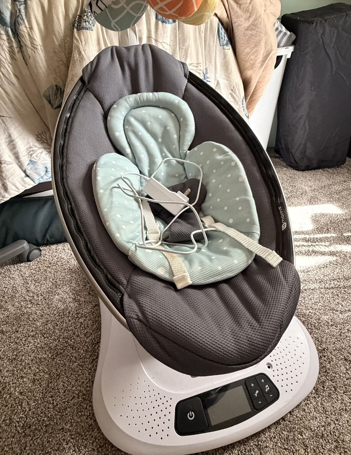 4moms Mamaroo Baby Multi-Motion Baby Swing