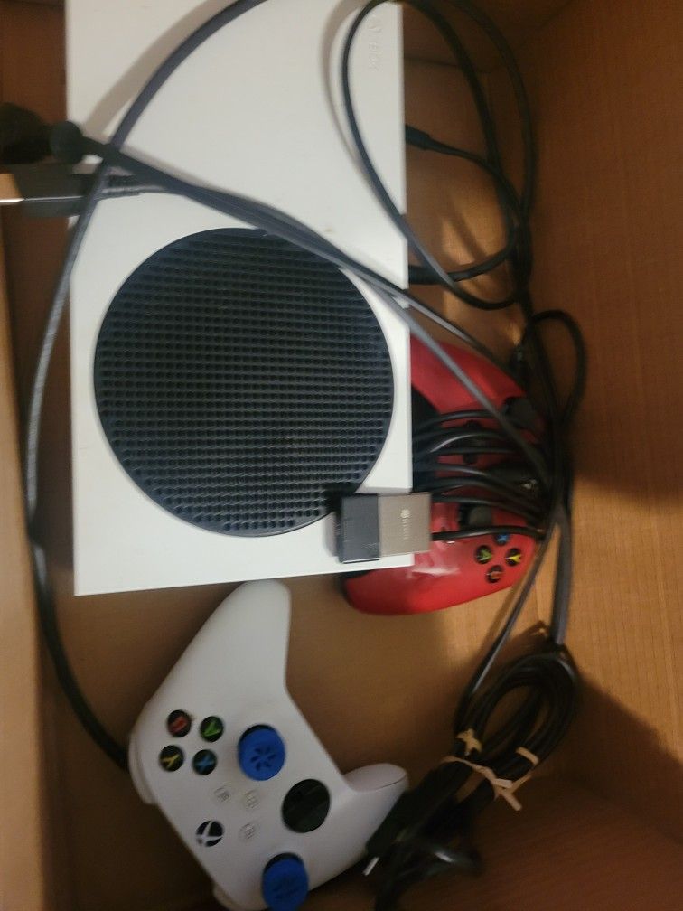Xbox Series S With 1tb Memory Card